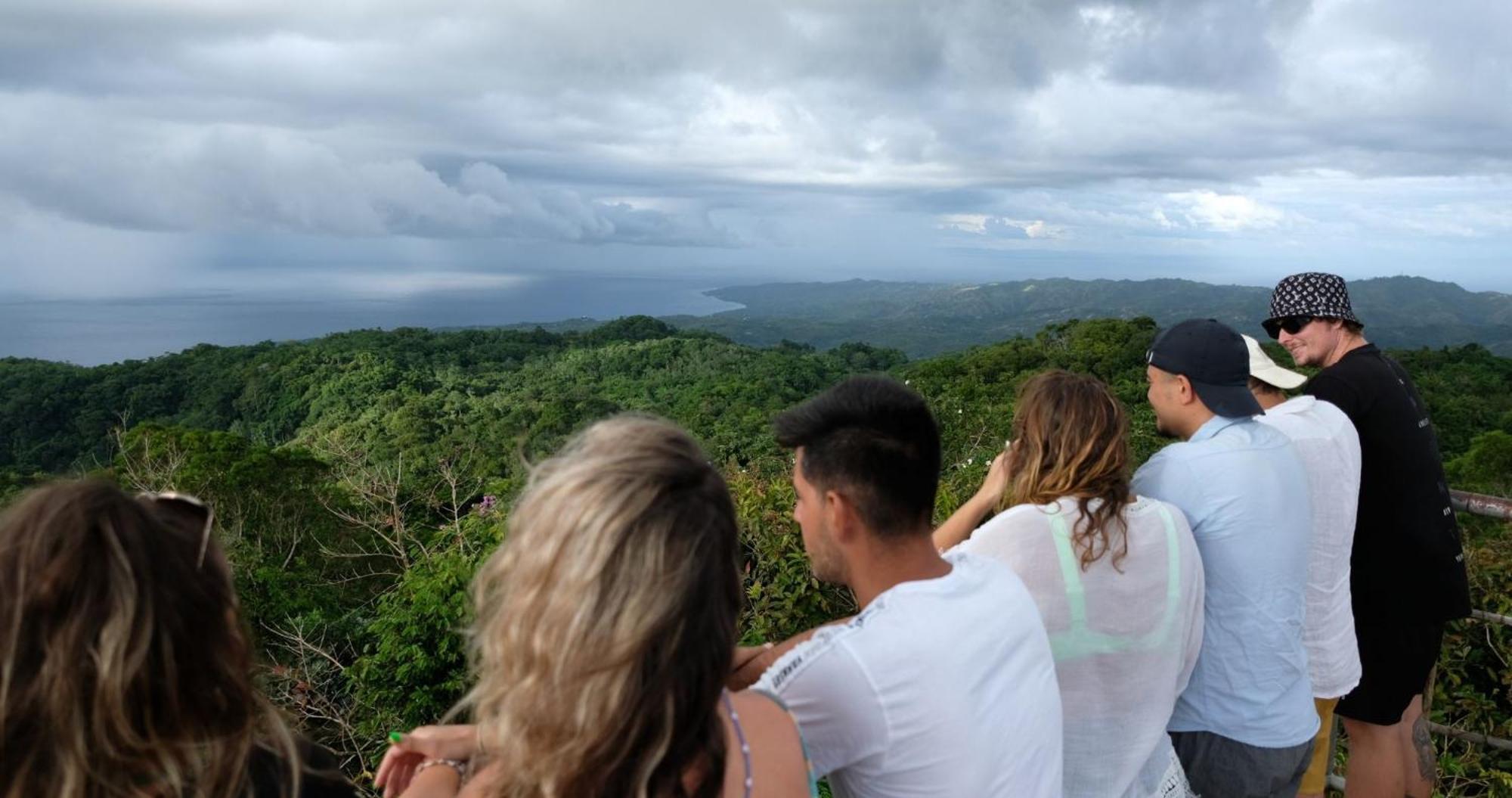 Mad Monkey Siquijor Vandrarhem Exteriör bild